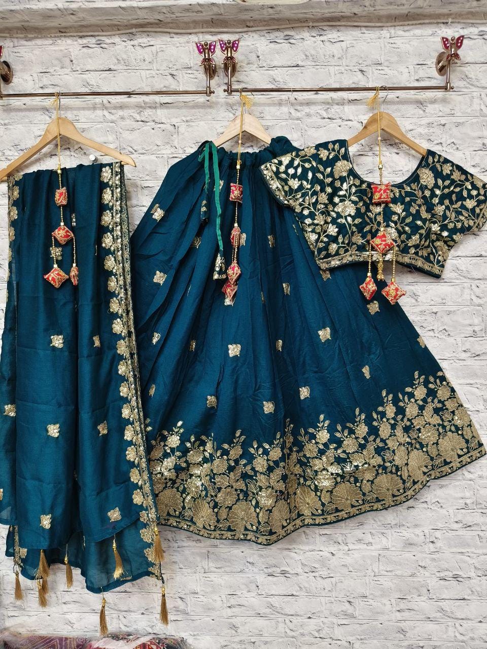 Pure Vichitra Simmer With Sequence And Jari Embroidery Work Chaniya Choli