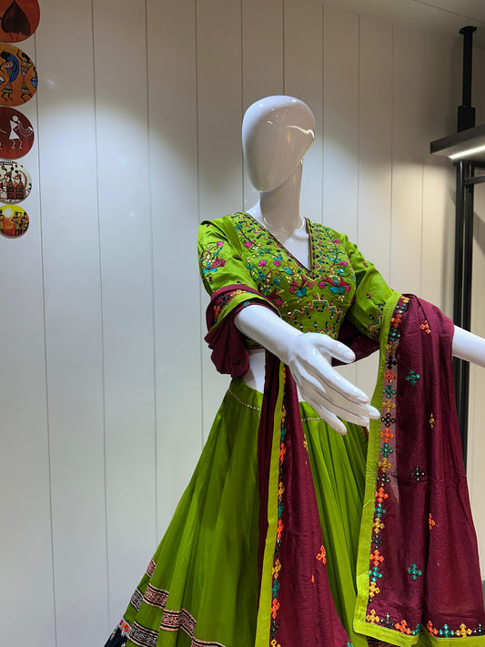 Pure Kutchhi Print Chaniya Choli With Heavy Gotta Toi Border Skirt