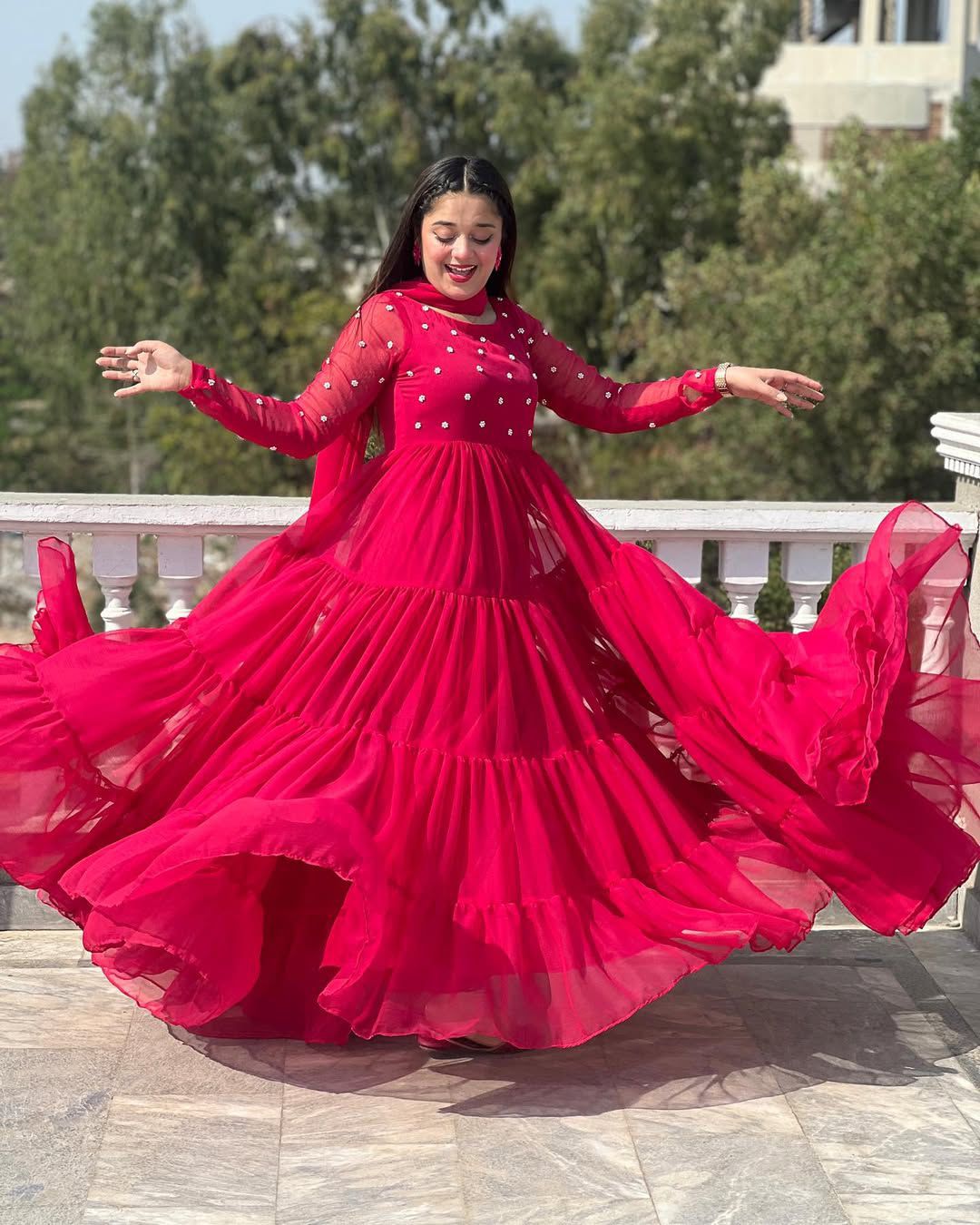 Heavy Georgette With Embroidery BEADS WORK Salwar Kameez Is Perfect For Party Wear