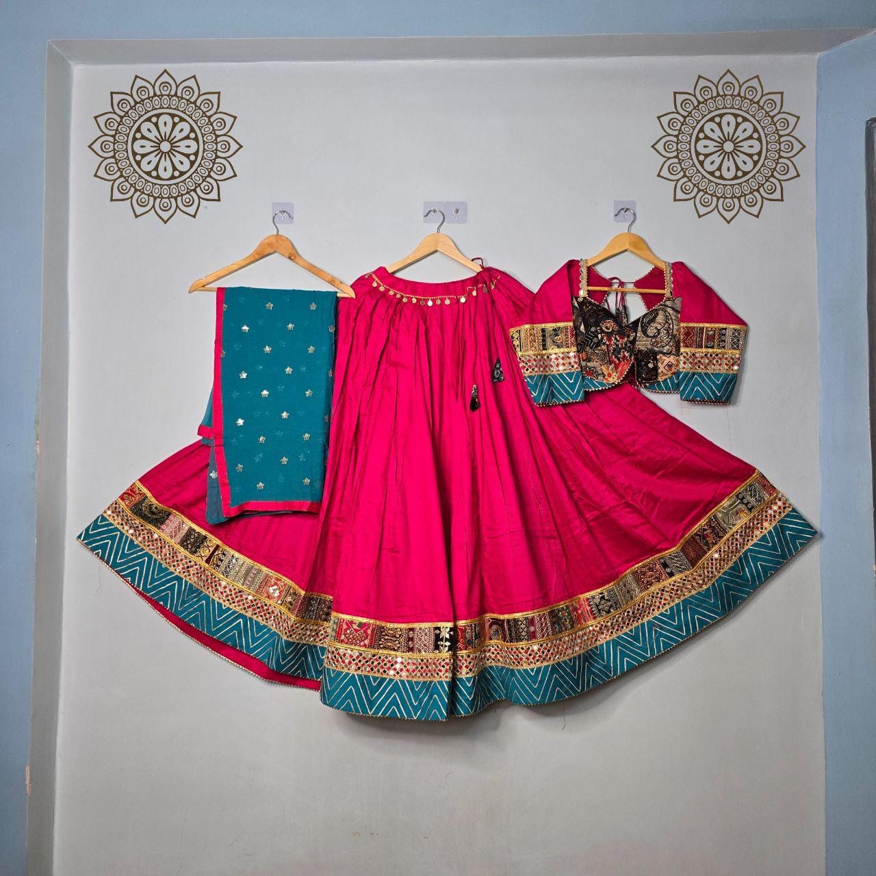 Pure Jam Satin Silk Fabric Base Crape Lining In Skirt Work Combination Chaniya Choli