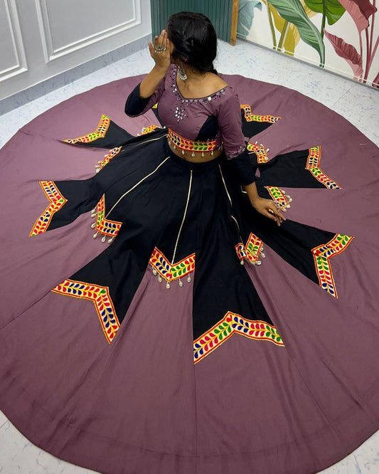 Cotton Print Base Choli For Navratri Patola Lehenga Festival Outfit Gamthi Work Garba Night