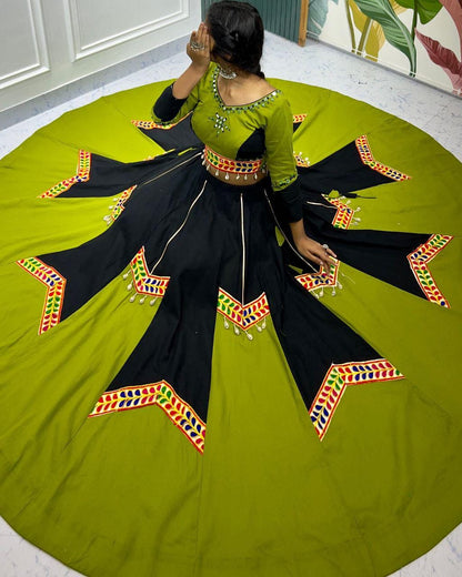 Cotton Print Base Choli For Navratri Patola Lehenga Festival Outfit Gamthi Work Garba Night