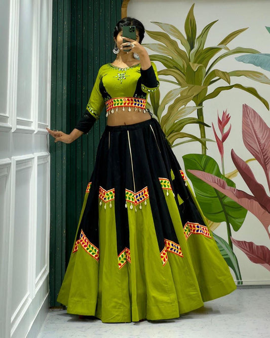 Cotton Print Base Choli For Navratri Patola Lehenga Festival Outfit Gamthi Work Garba Night