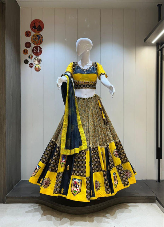 Pure Camric Cotton Fabric Choli For Navratri Patola Lehenga Festival Outfit Gamthi Work Garba Night