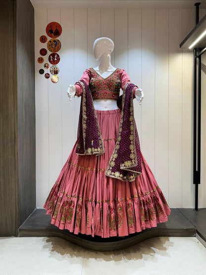 Pure Crape Lining In Skirt With Heavy Mirror Border Skirt With Handblock Print