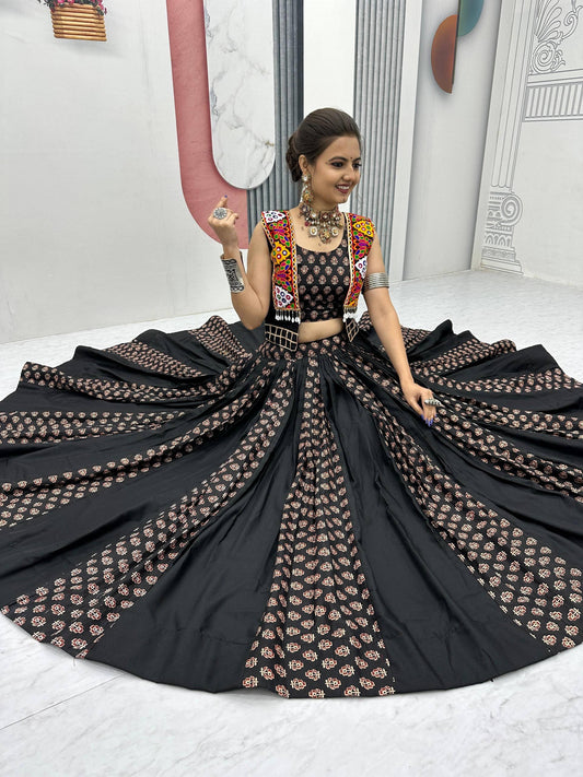 Pure Kutchii Print Fabric Chaniya Choli for Navratri Patola Lehenga Festival outfit Gamthi Work Garba Night