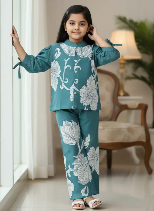 Beautiful Exclusive Kurta with A Pent Girls Chikankari kurti with Salwar/Girls