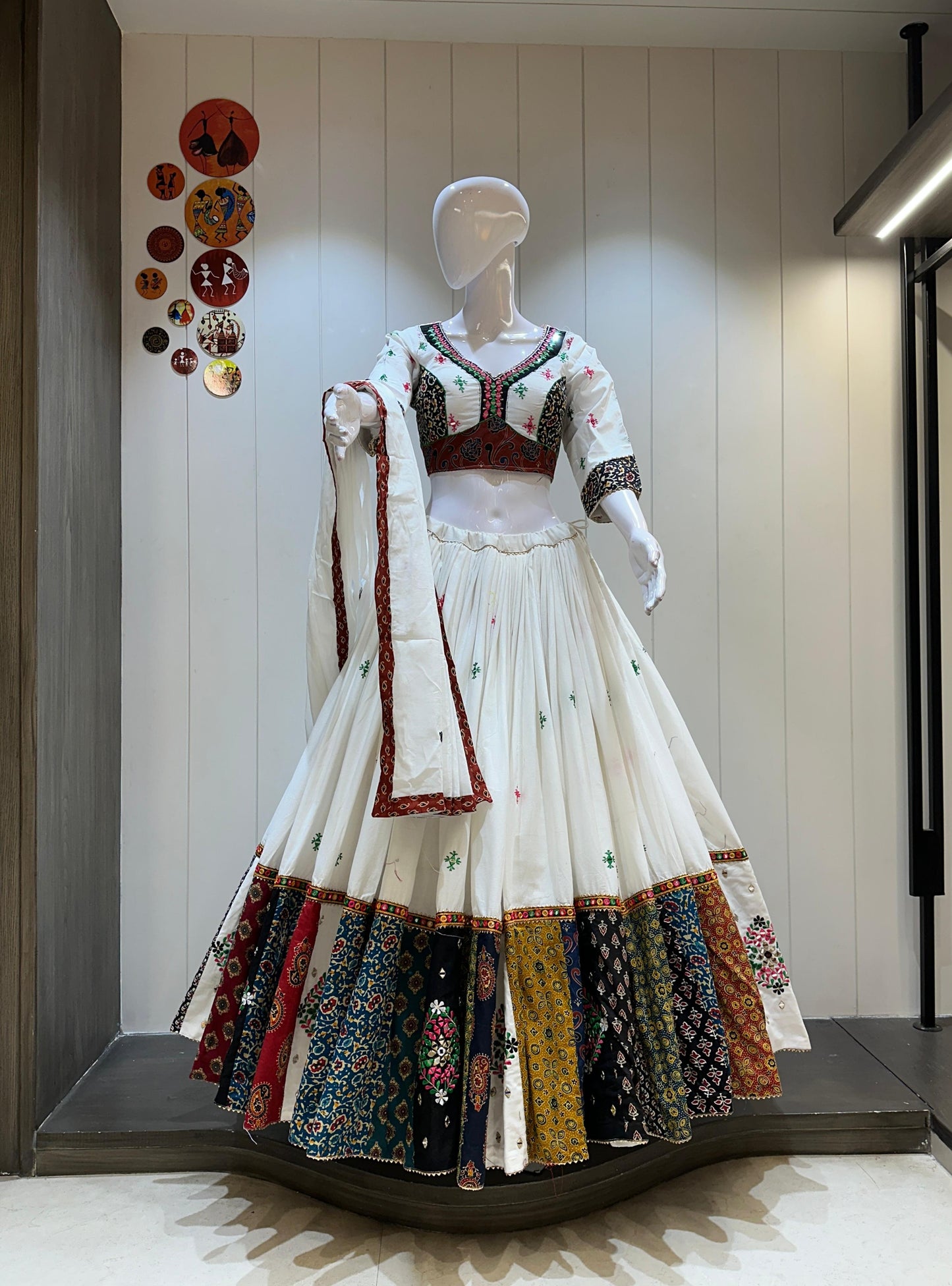 Cotton Print Base Choli For Navratri Patola Lehenga Festival Outfit Gamthi Work Garba Night